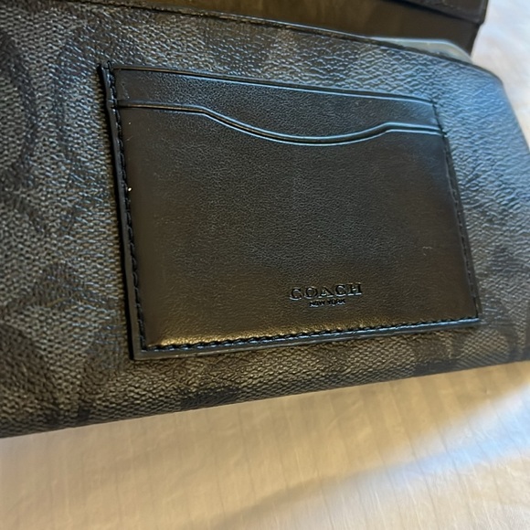 Coach Tech Phone Bi Fold Wallet Black Gray Pebbled Logo Leather - Picture 3 of 9